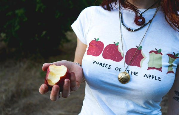 apple phases tee